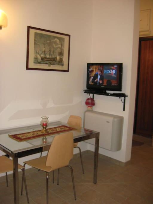 Vivilo Collection - Opera Teather Apartment - Very Central Roma Exterior foto