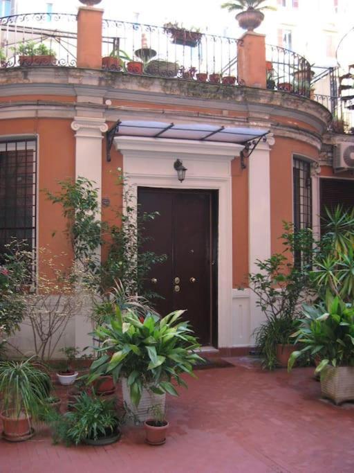 Vivilo Collection - Opera Teather Apartment - Very Central Roma Exterior foto